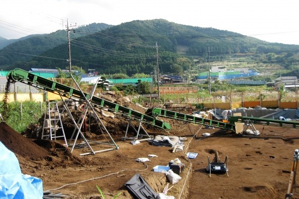 遺跡発掘調査